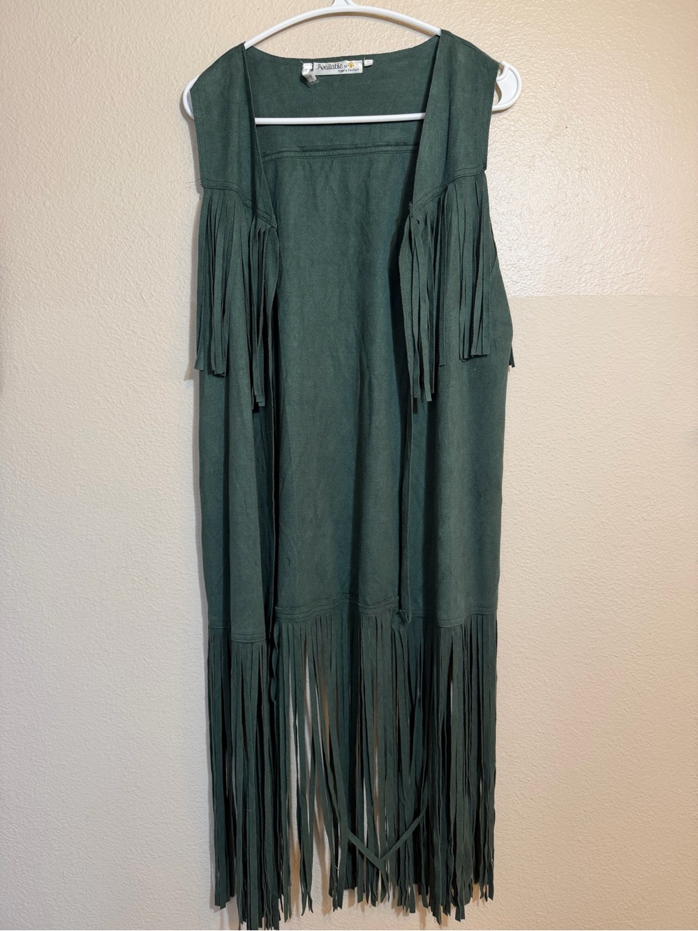 Available by Angela Fashion Olive Green Suede Fringe Vest Boho Chic vintage
